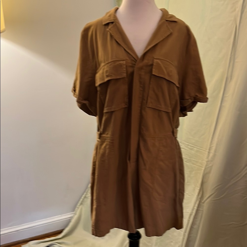 Levi's Tan Short-Sleeve Jumpsuit with Relaxed Fit